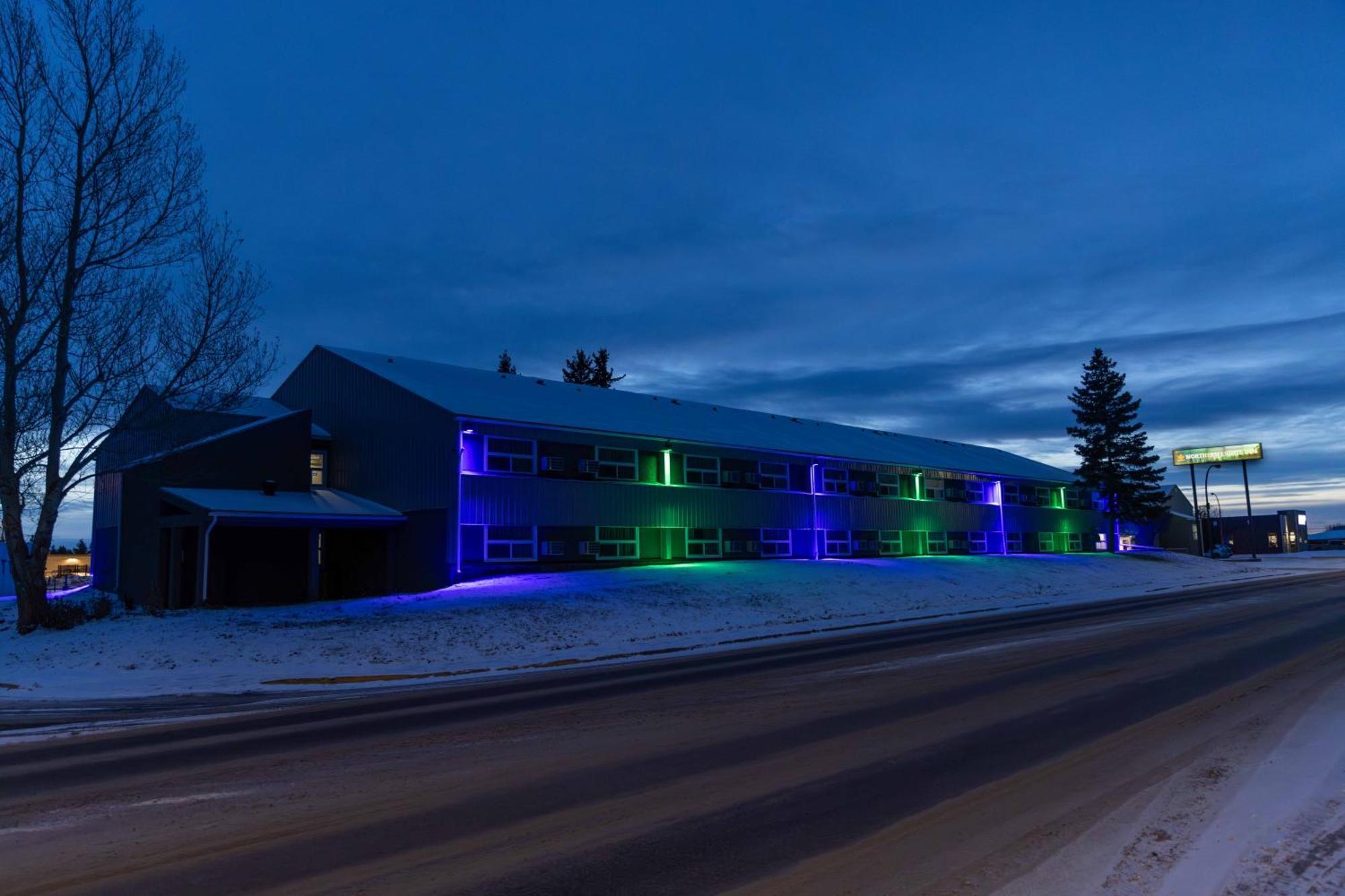 Northern Lights Inn Fort St. John Exterior foto