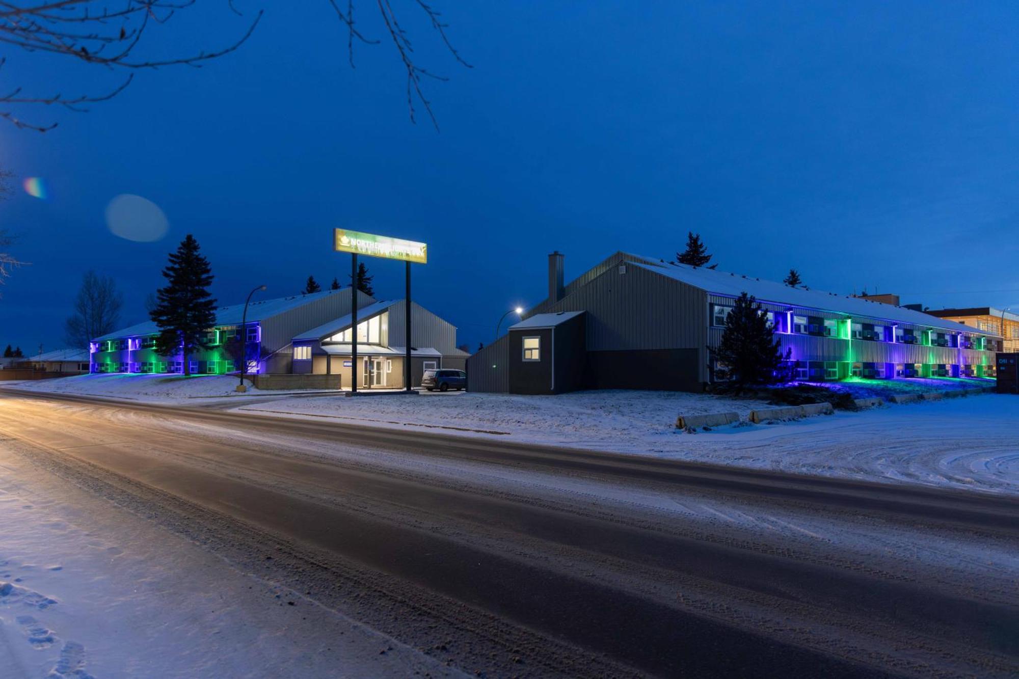 Northern Lights Inn Fort St. John Exterior foto